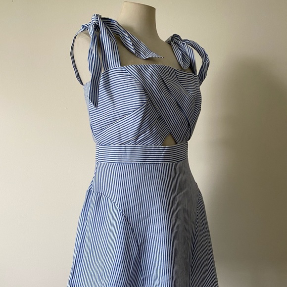 Revolve BARDOT Striped Shoulder Tie Dress sz L - Picture 4 of 5